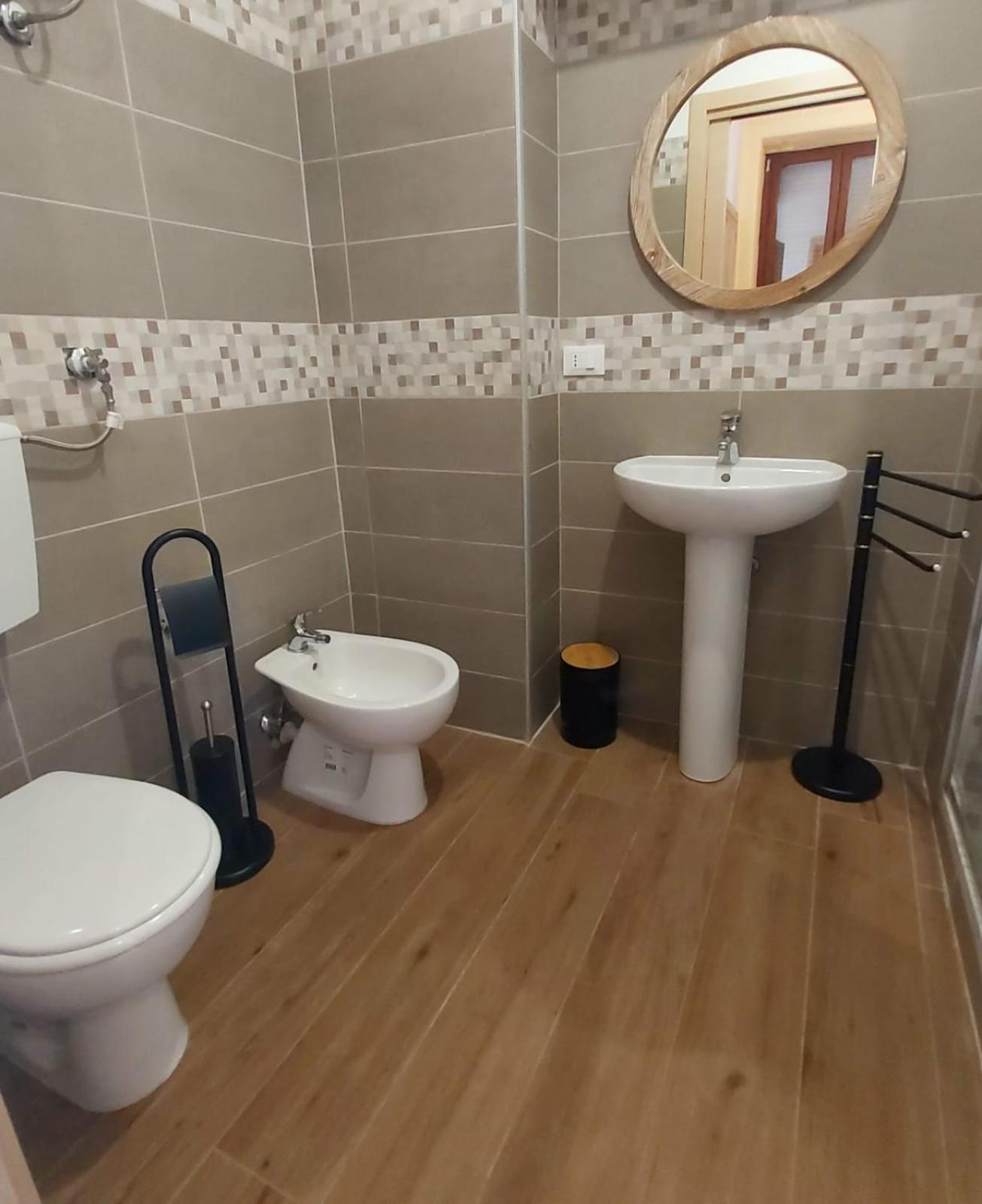 B&B I Viaggi Di Edo Crotone Exteriör bild